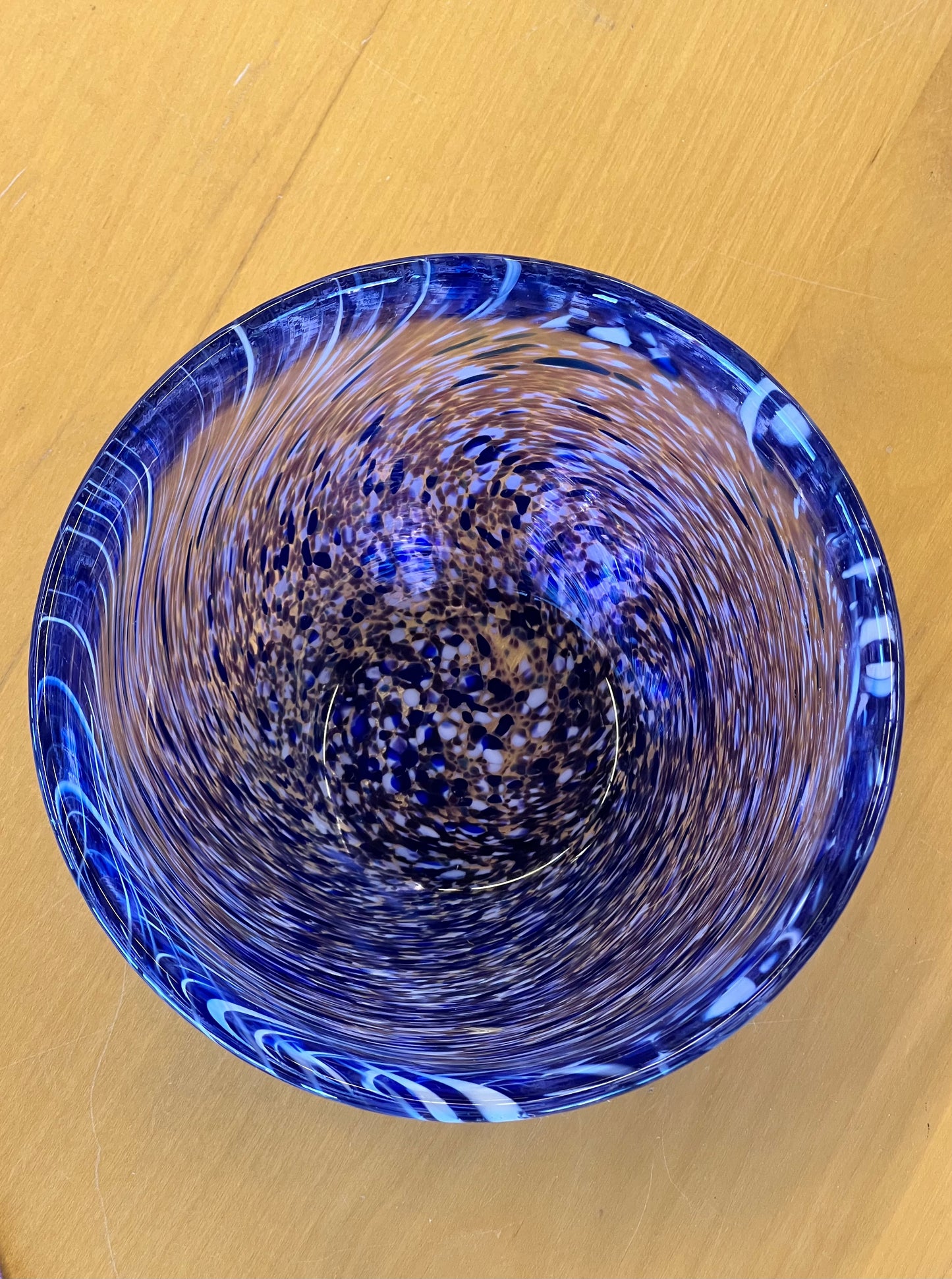 Stiklinis mėlynas dubenėlis