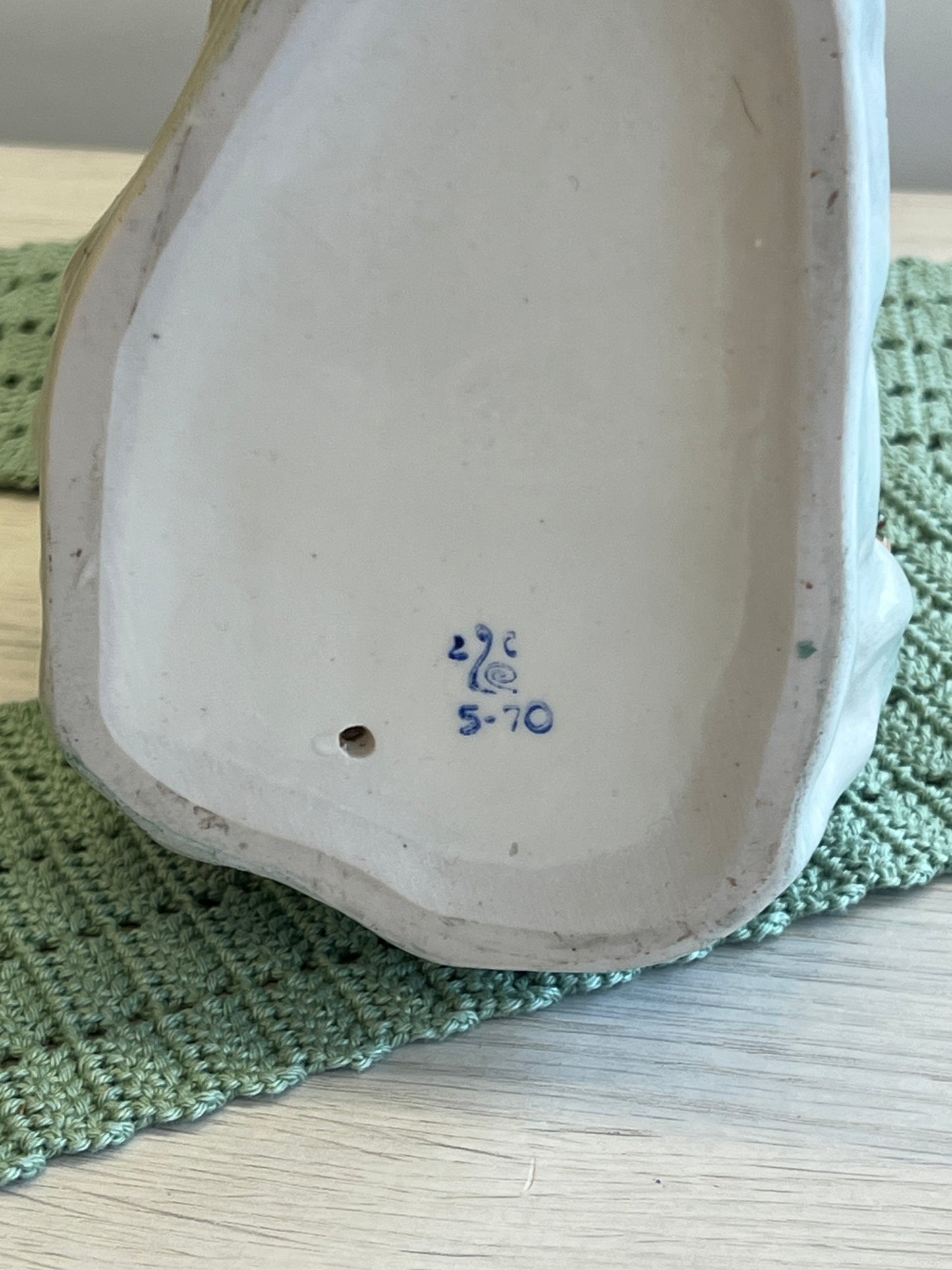 Porcelianinė statulėlė