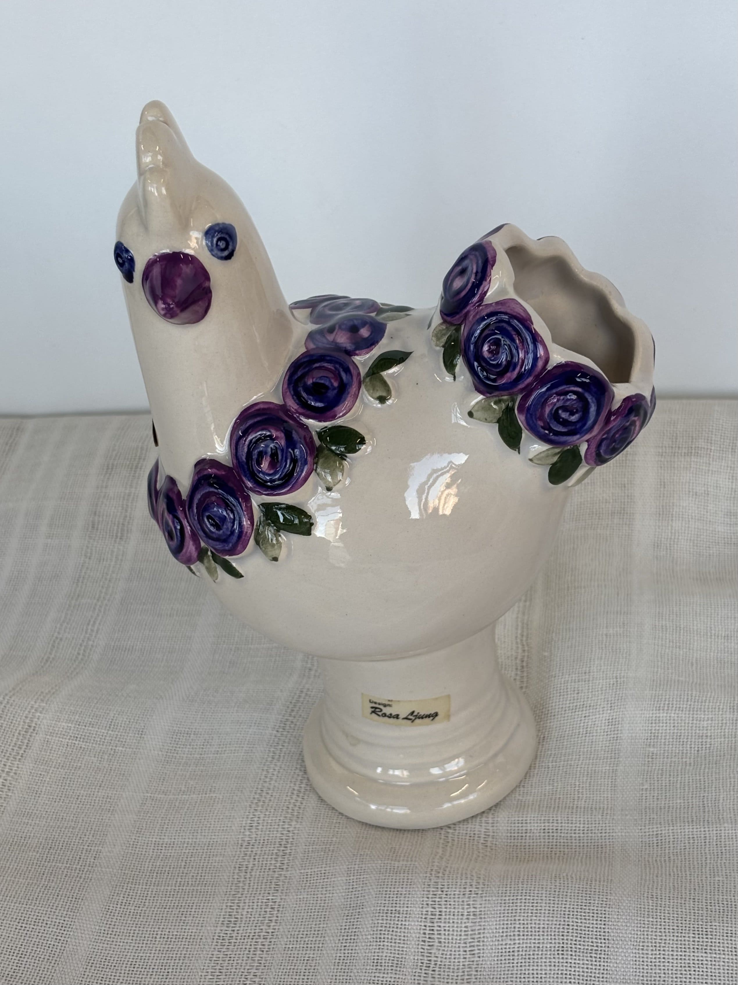 Rosa Ljung kurta statulėlė