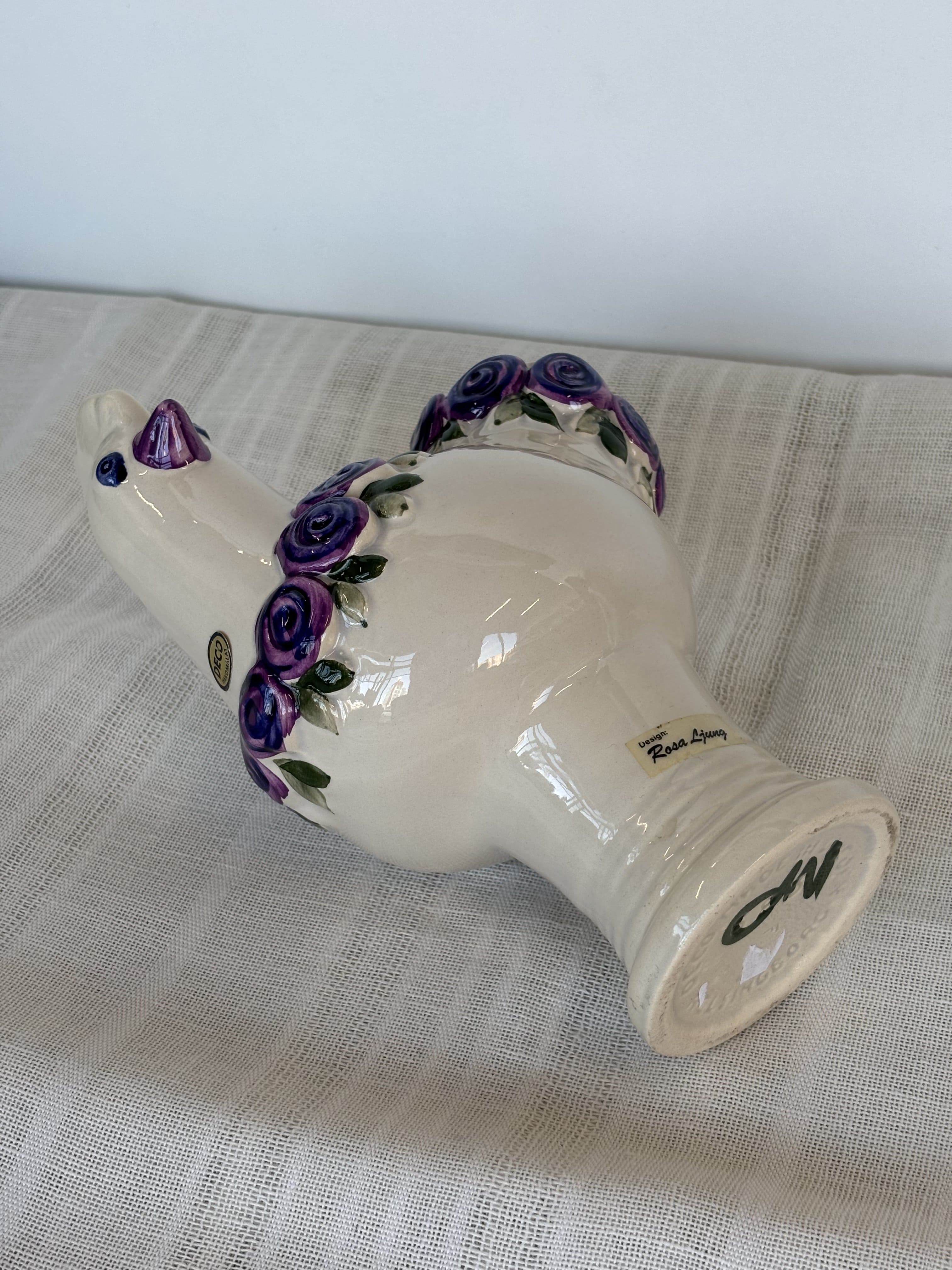 Rosa Ljung kurta statulėlė