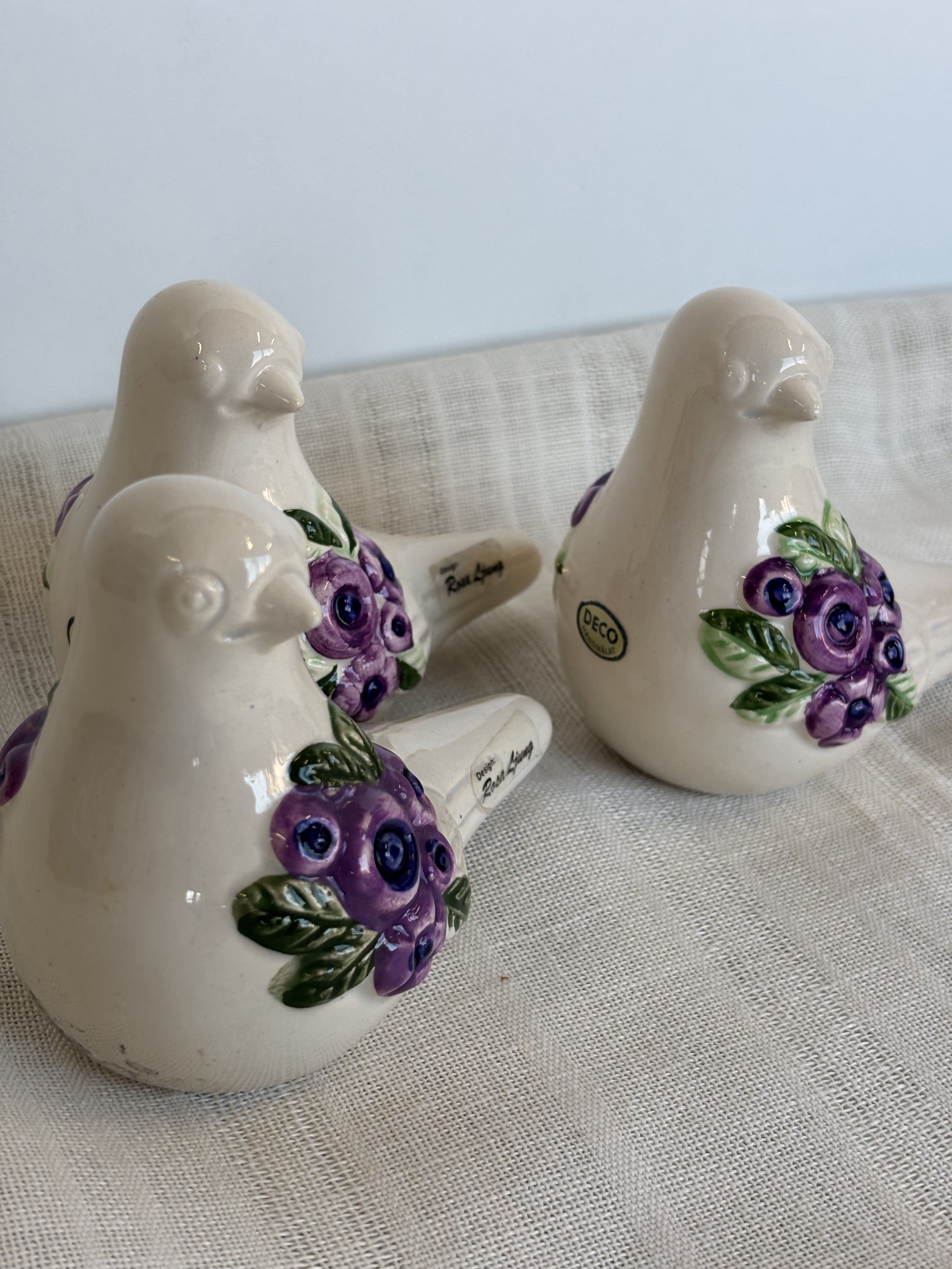 Mažos vištelės keraminė Rosa Ljung statulėlė