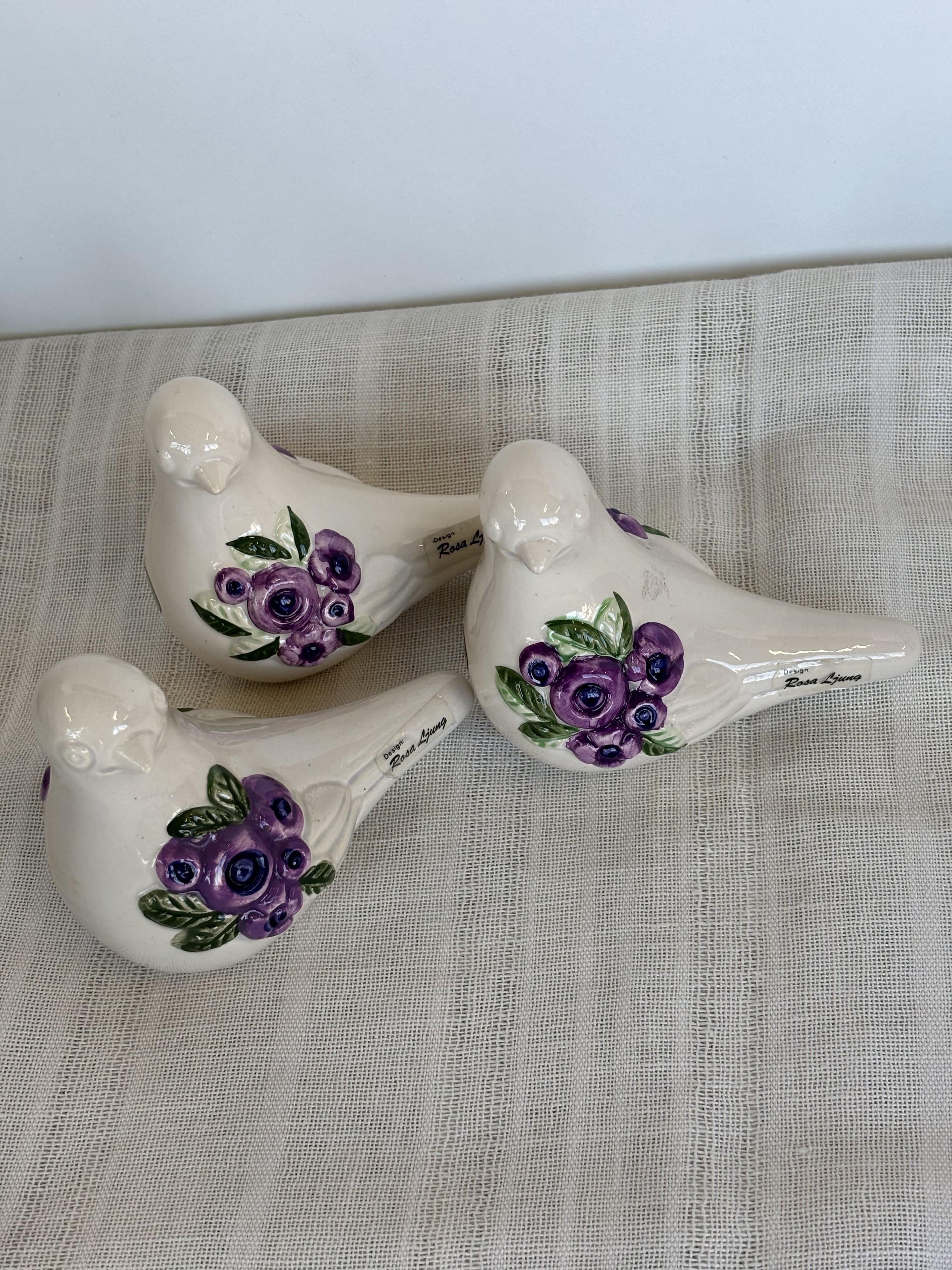 Mažos vištelės keraminė Rosa Ljung statulėlė