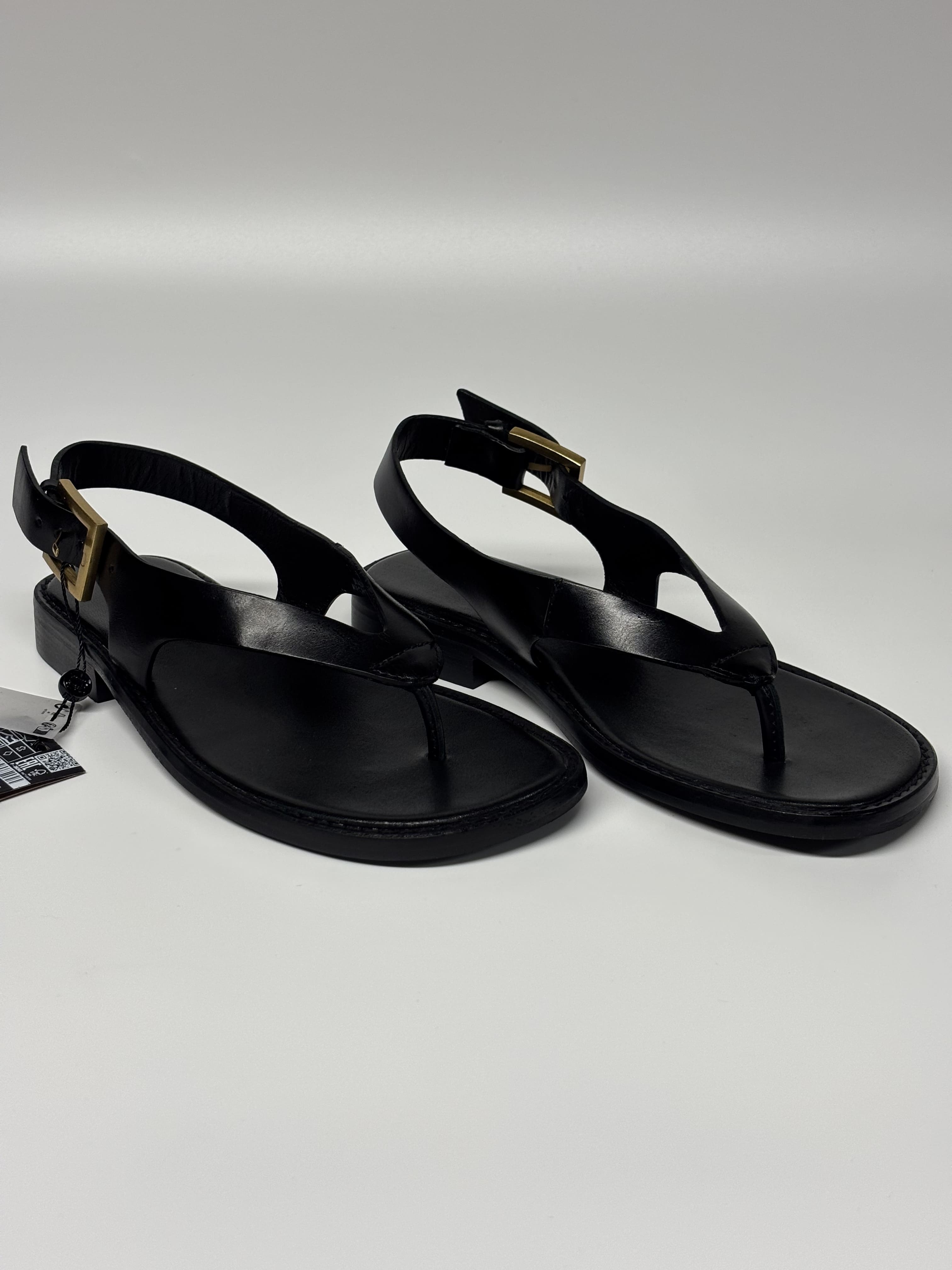 Massimo Dutti basutės per pirštą