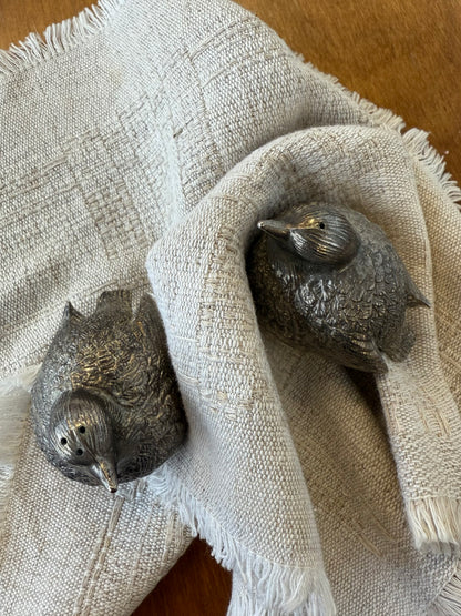 Druskinė ir pipirinė, paukščių forma