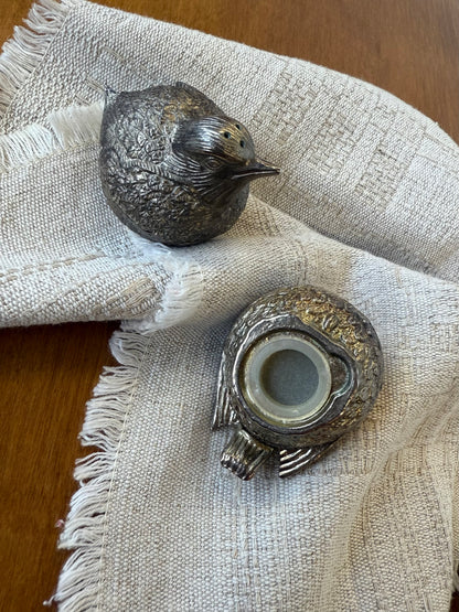 Druskinė ir pipirinė, paukščių forma