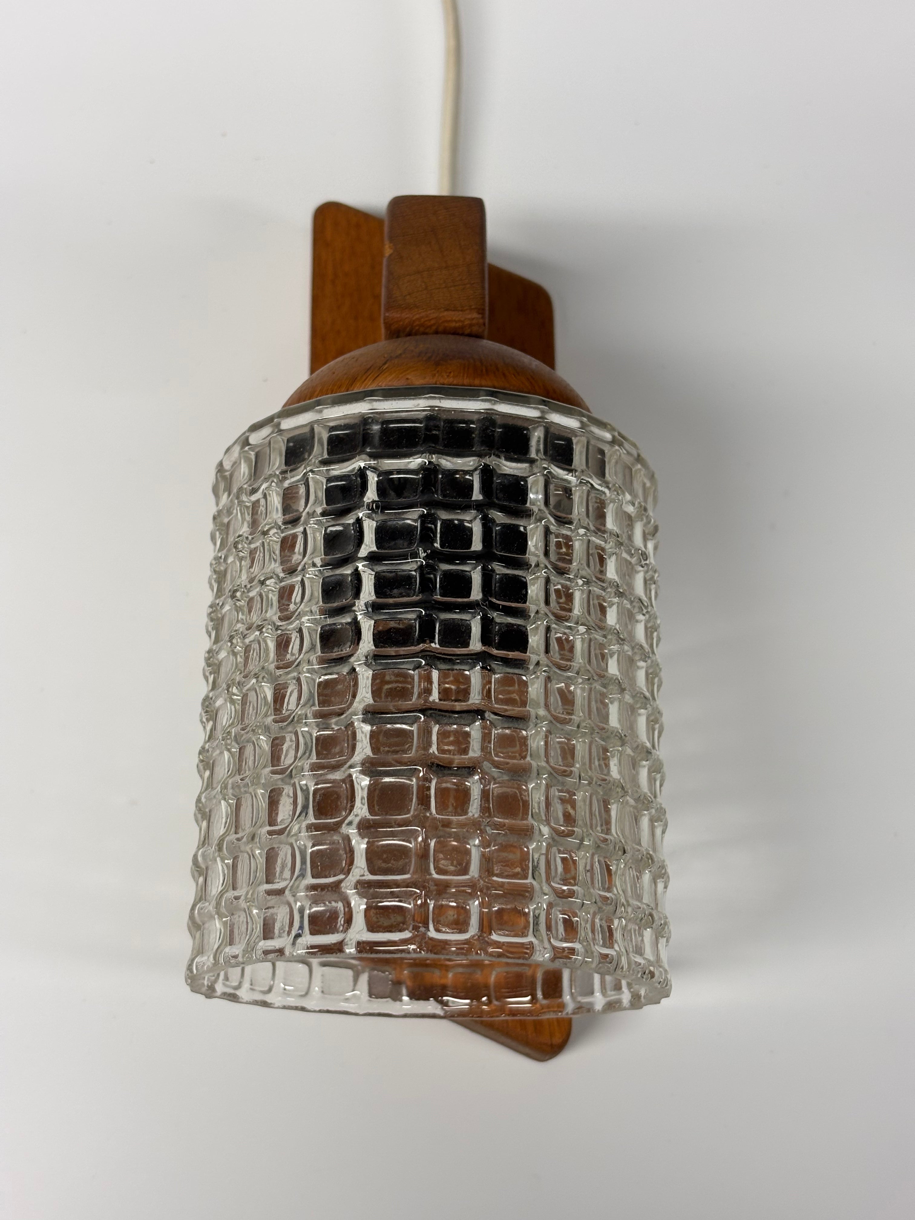 Mid-Century sieninis šviestuvas