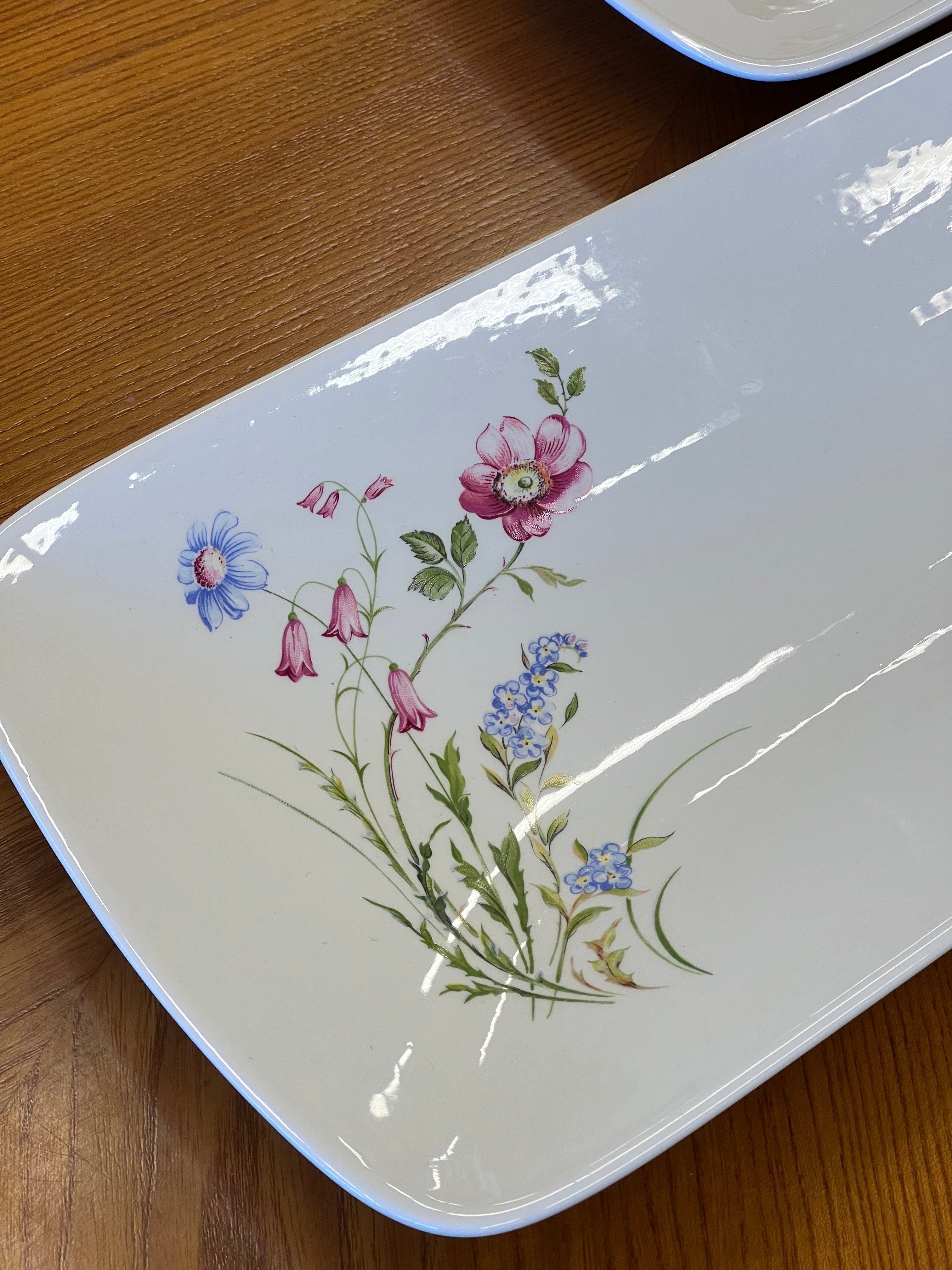 Porcelianinės serviravimo lėkštės