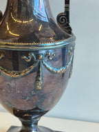 Metalinė vintažinė vaza