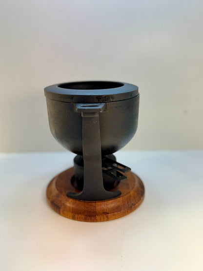 Fondiu ketaus puodas