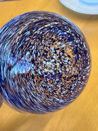 Stiklinis mėlynas dubenėlis