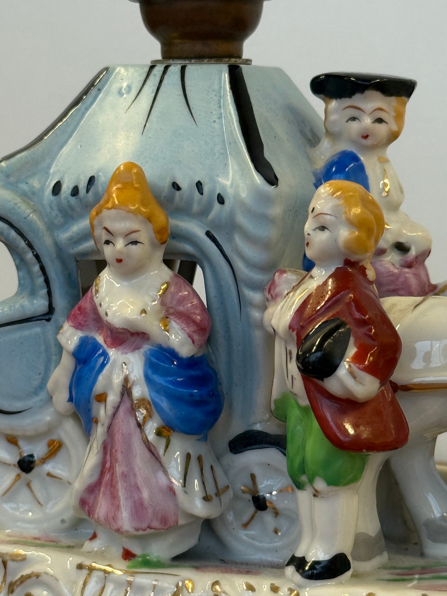 Stalinis dekoratyvinis šviestuvas