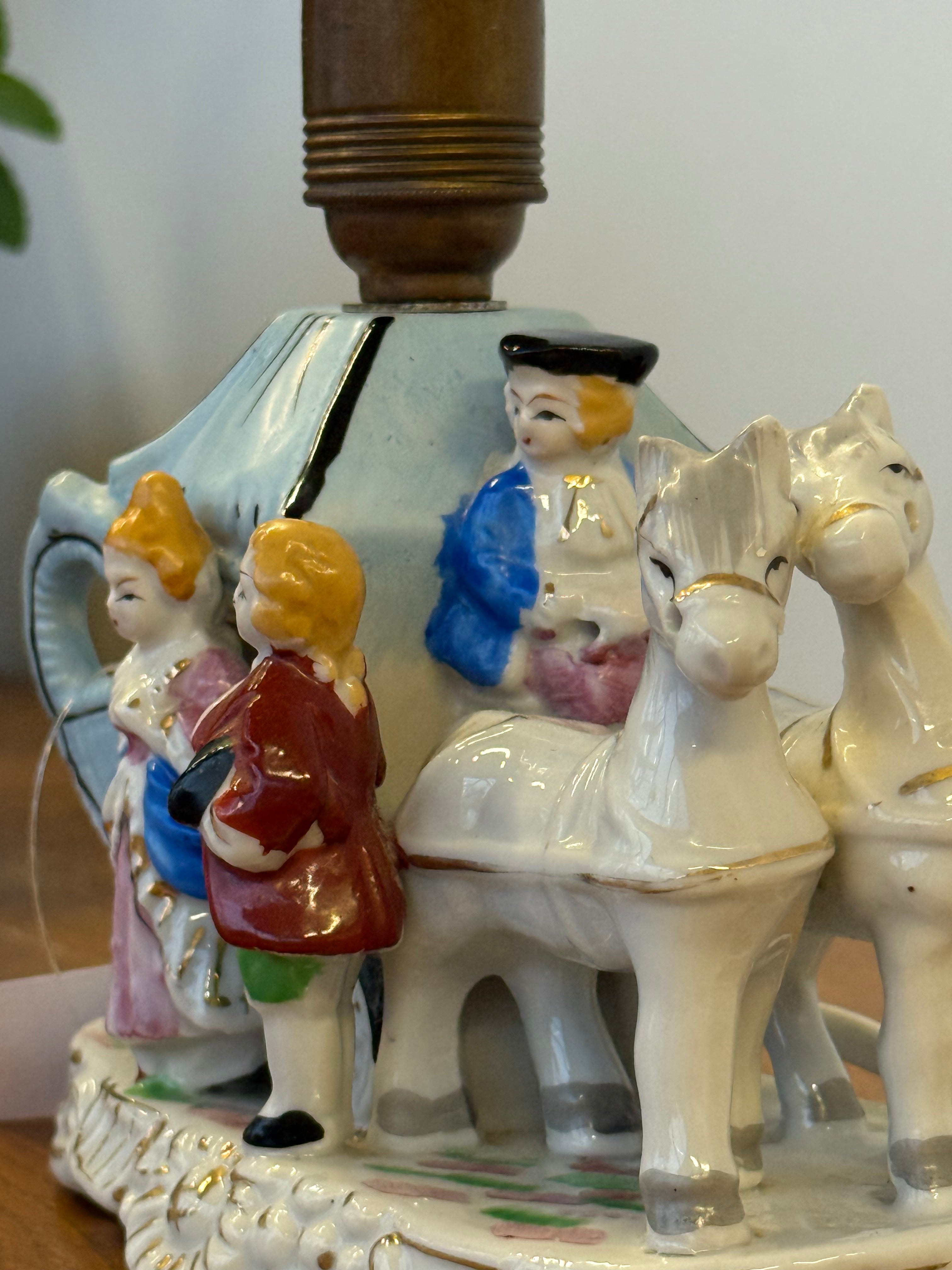 Stalinis dekoratyvinis šviestuvas