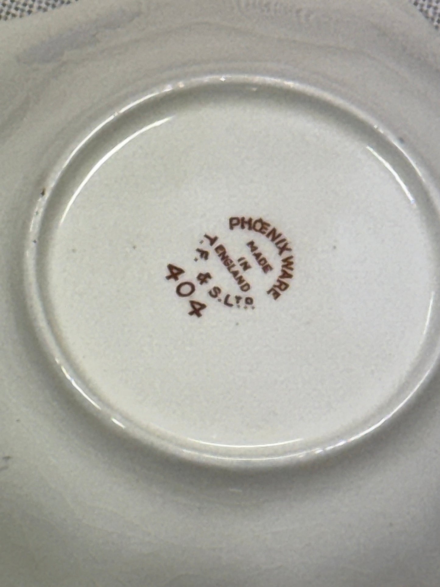 Gili porcelianinė lėkštutė