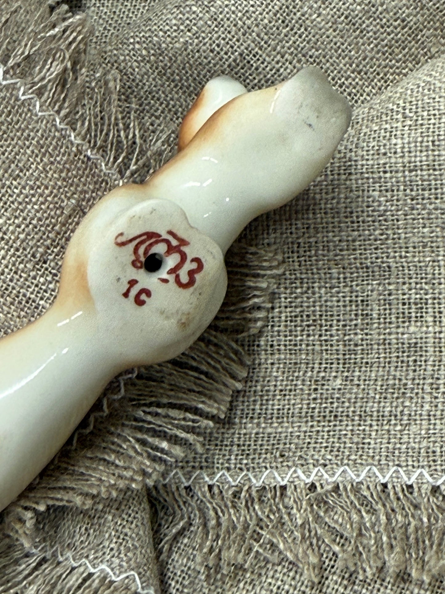 Lomonosovo porcelianinė statūlėlė