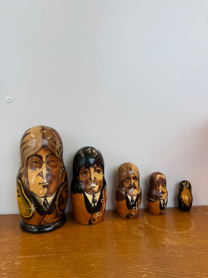 Medinės lelytės matrioškos
