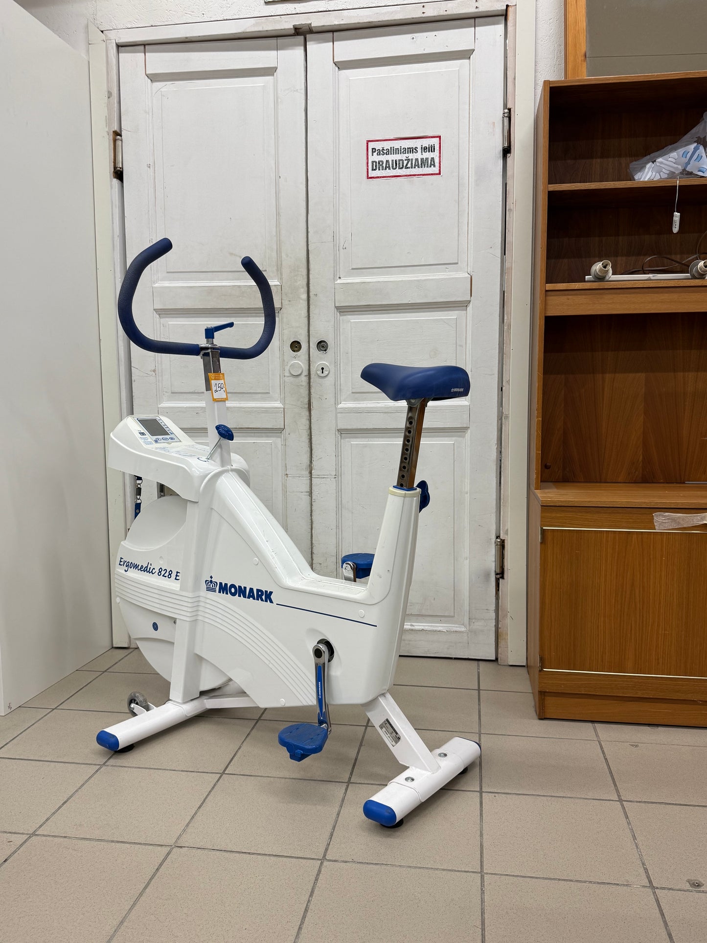 Dviračio treniruoklis sporto medicinai