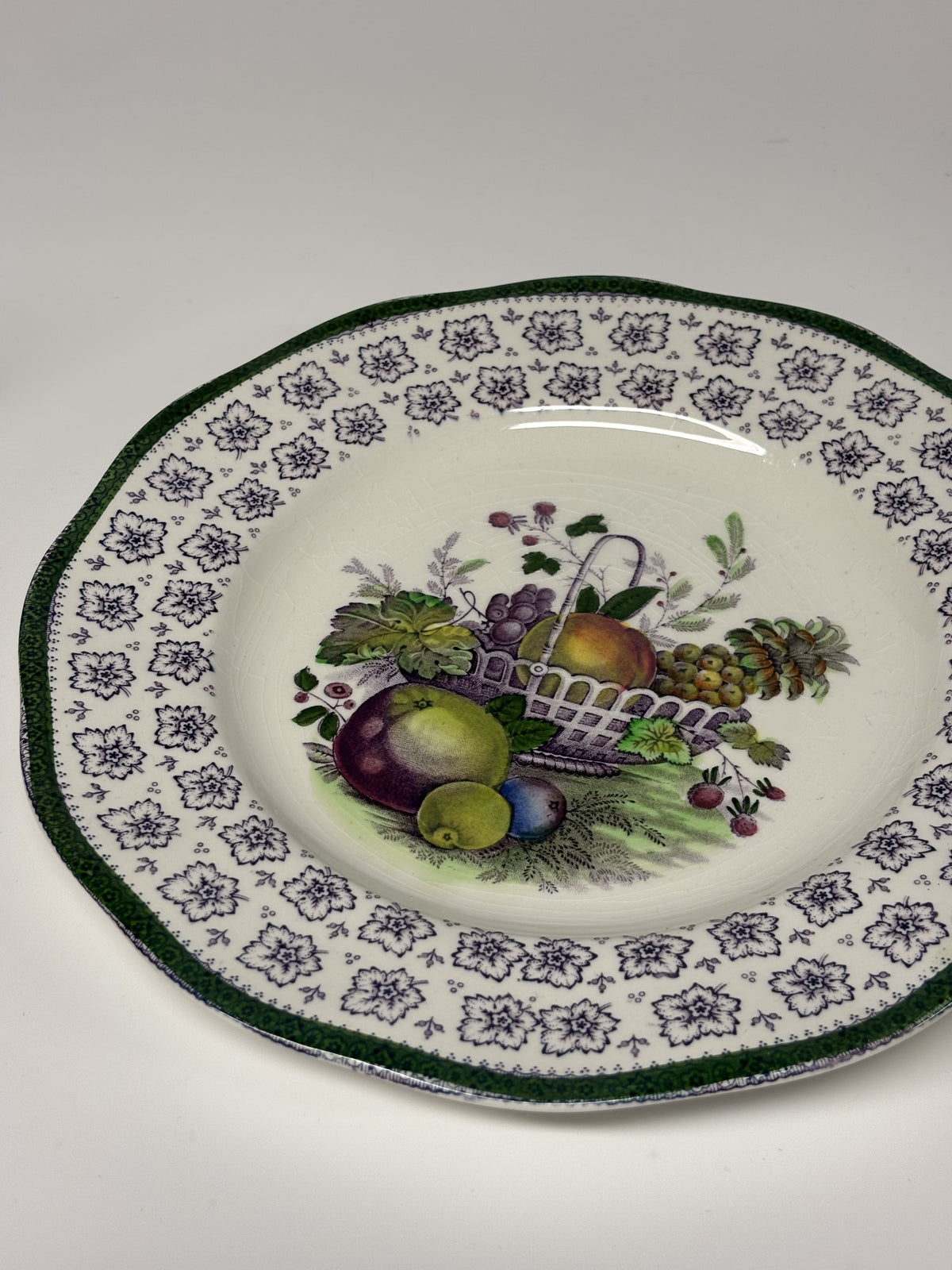 „Wedgwood & Co Ltd“ gili lėkštė