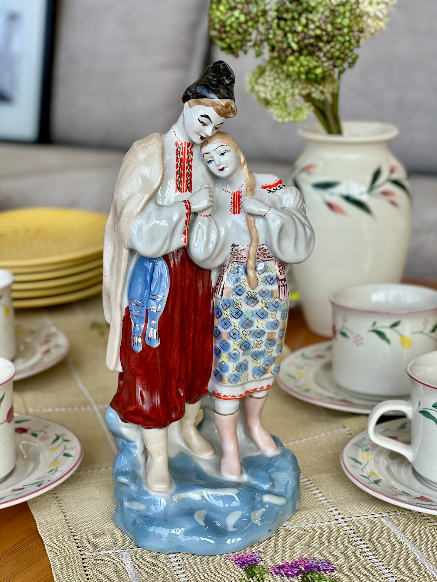 Dekoratyvinė SSRS statulėlė