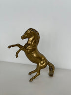 Vintažinė žalvarinė besistojančio žirgo statulėlė