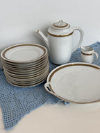 „Royal Doulton Harlow“ kaulinio porceliano servizas