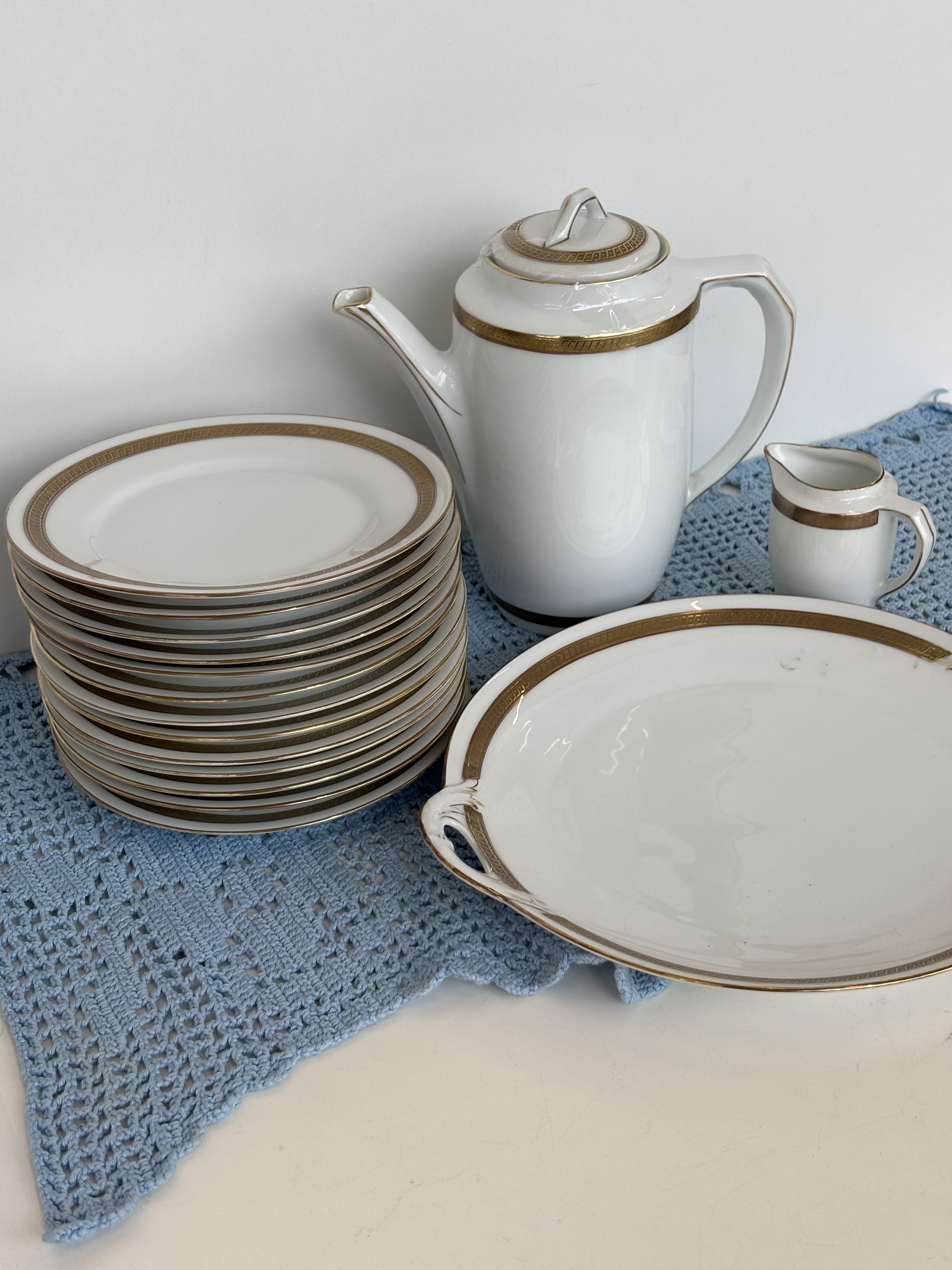 „Royal Doulton Harlow“ kaulinio porceliano servizas