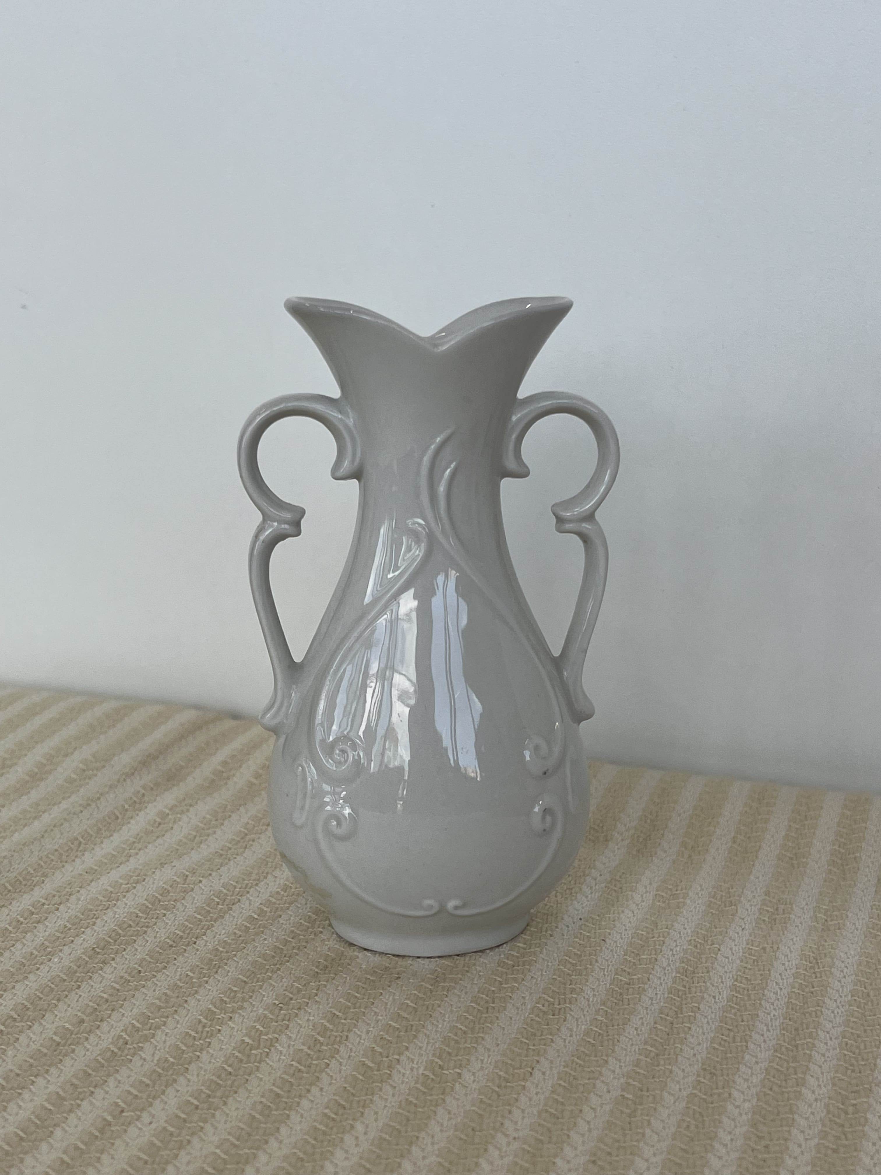 Rosa Ljung antikvarinė vazelė