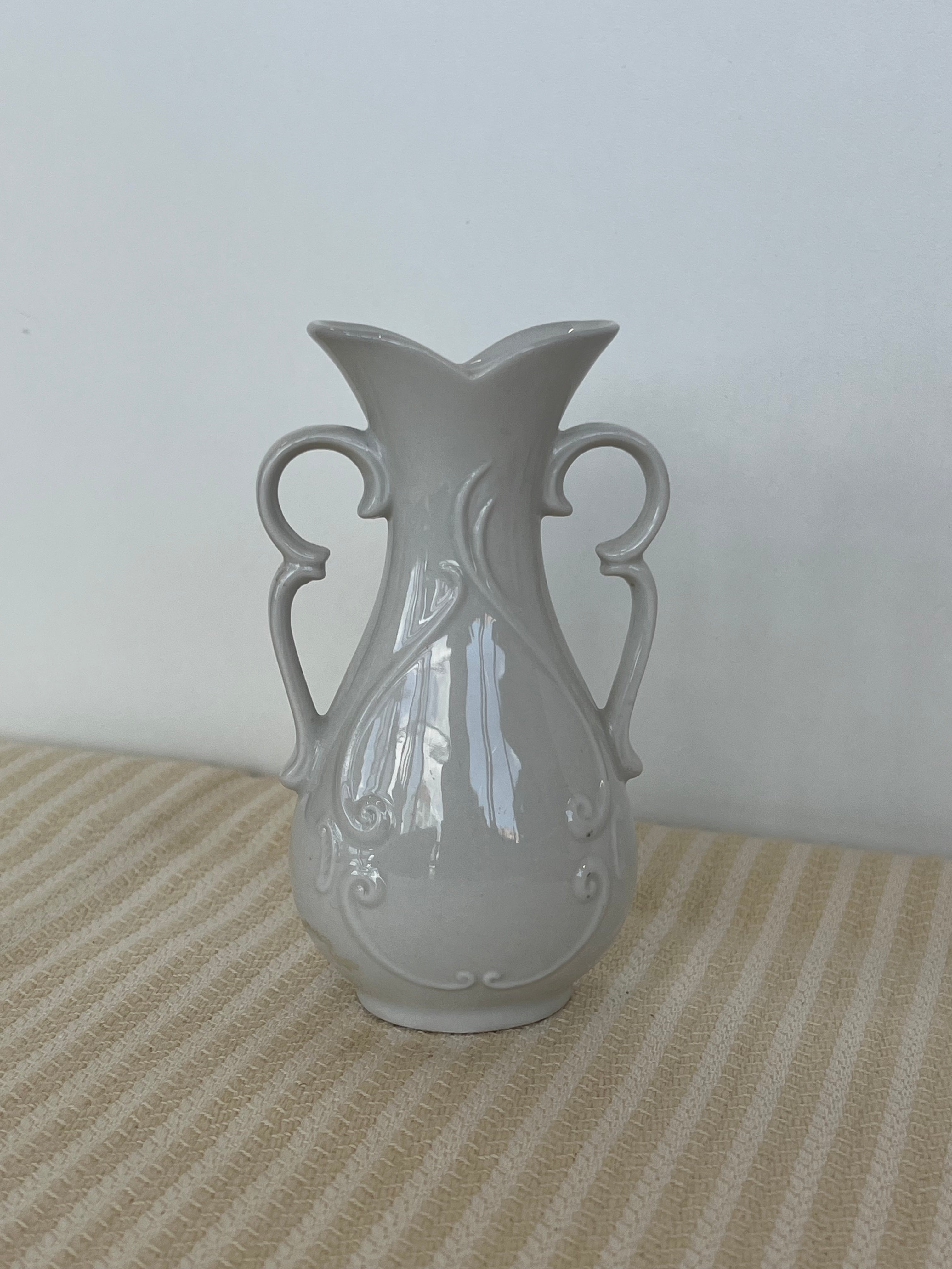 Rosa Ljung antikvarinė vazelė