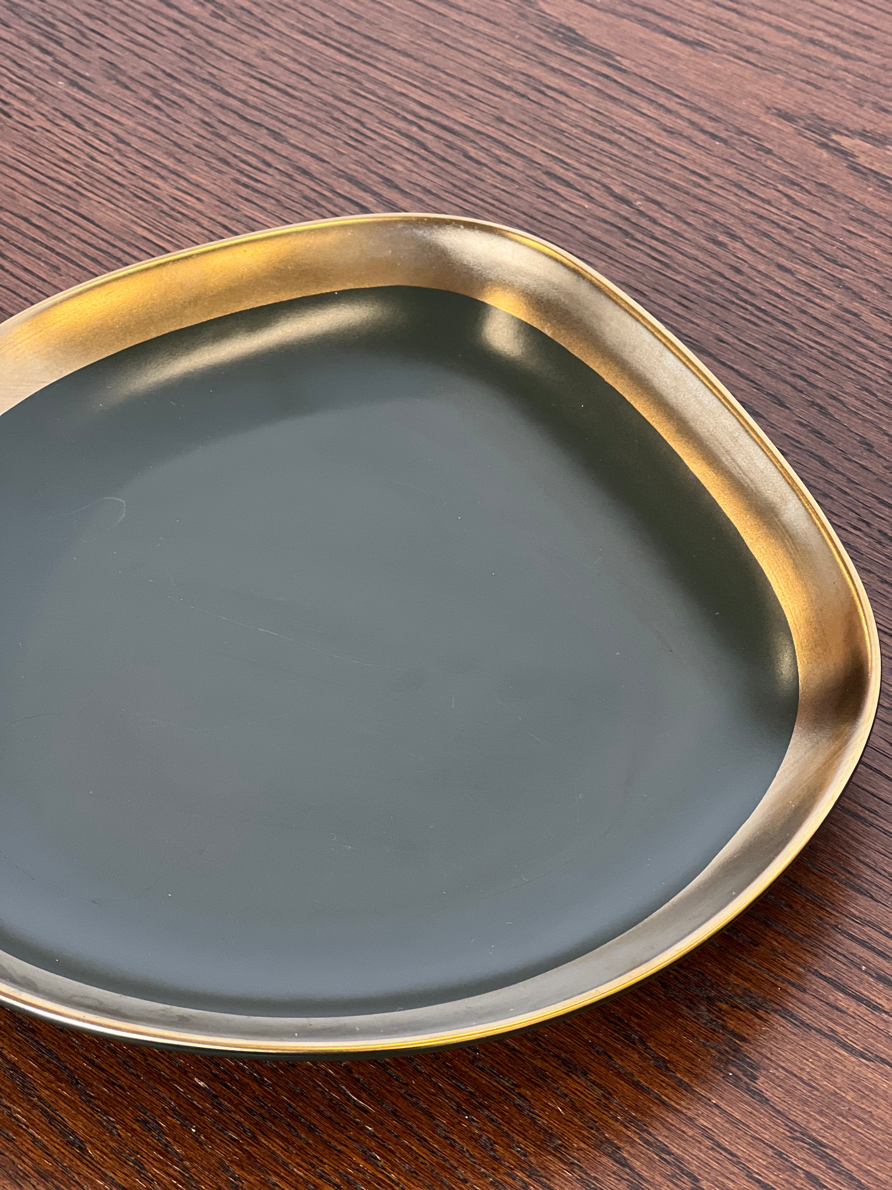 Desertinė lėkštutė 22cm "KARE"