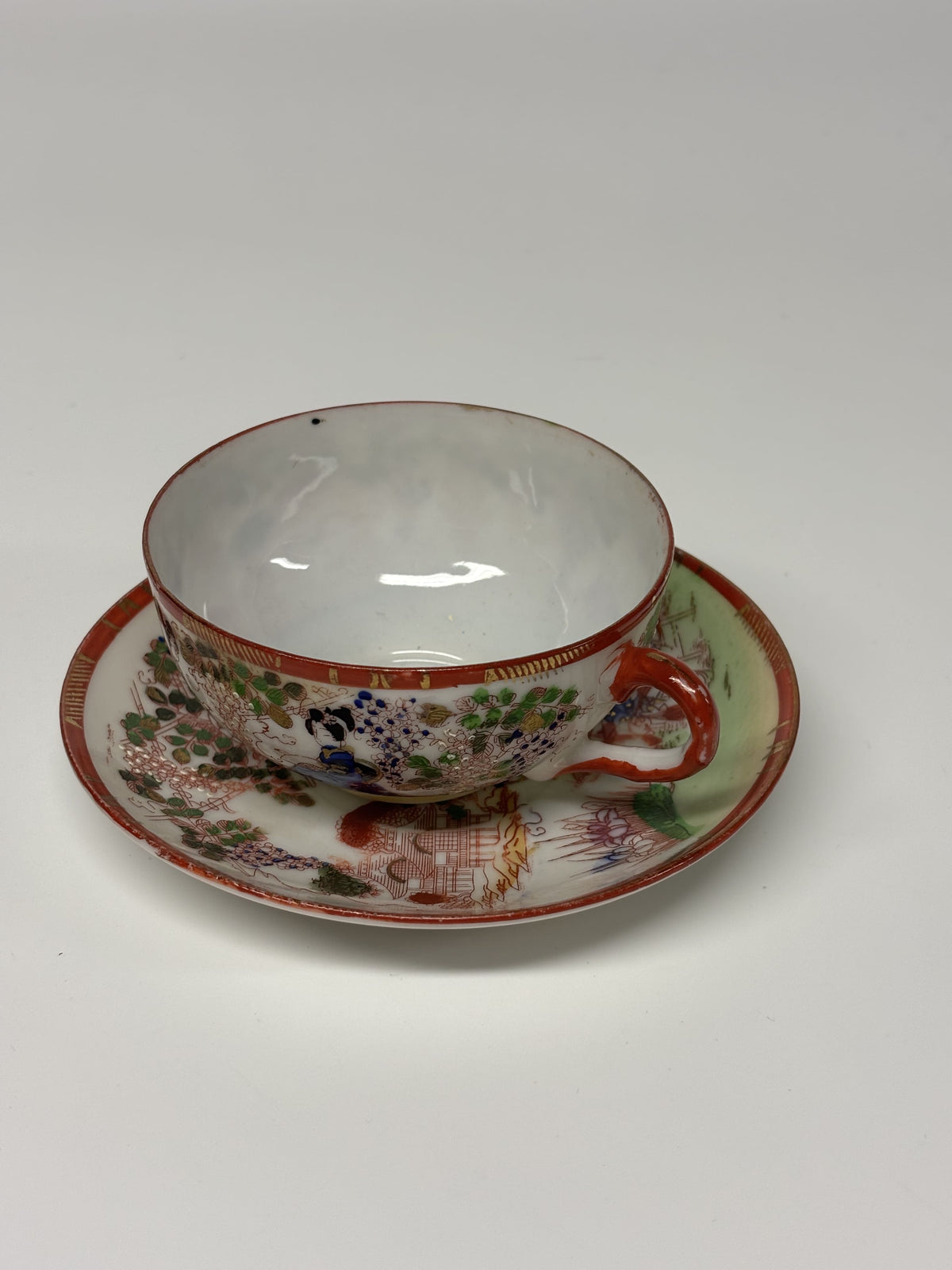 Japoniško porceliano arbatos puodelis su lėkštute