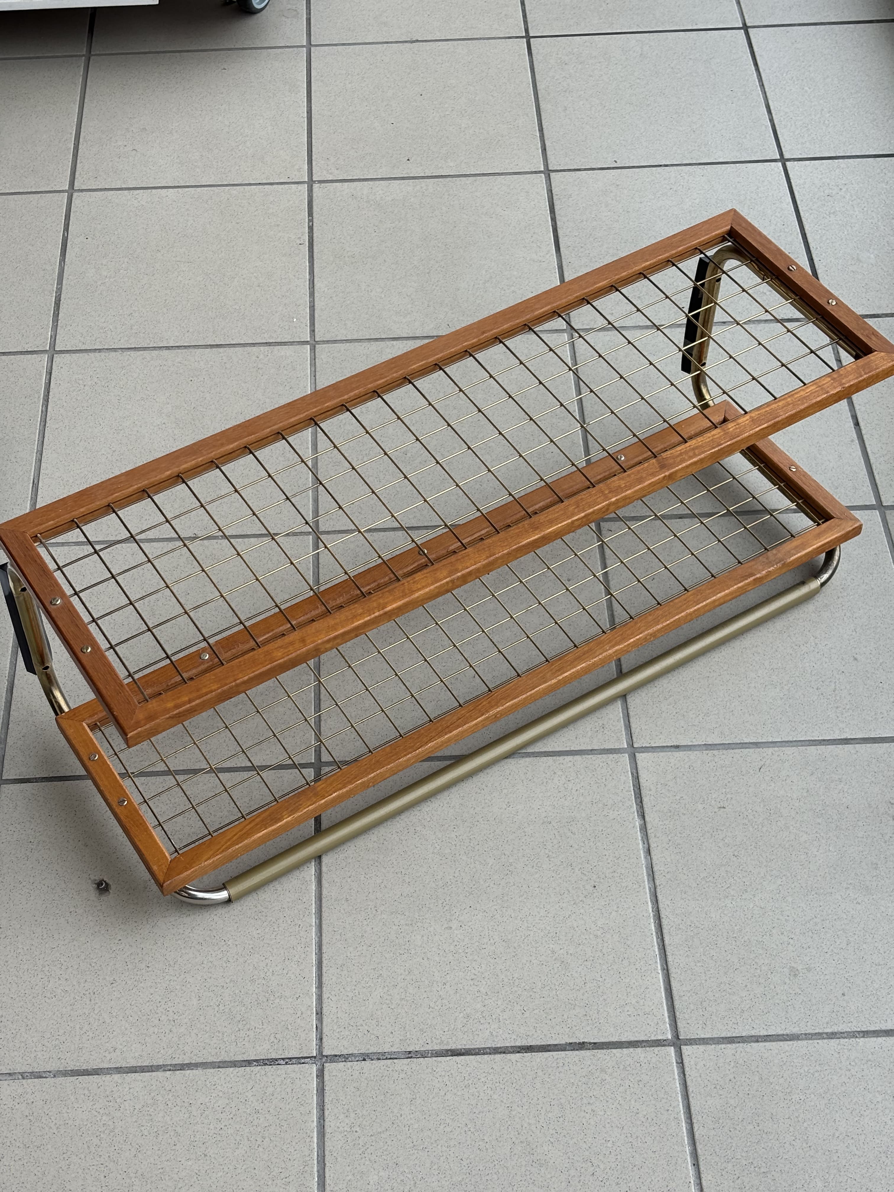 Mid Century tikmedžio kabykla