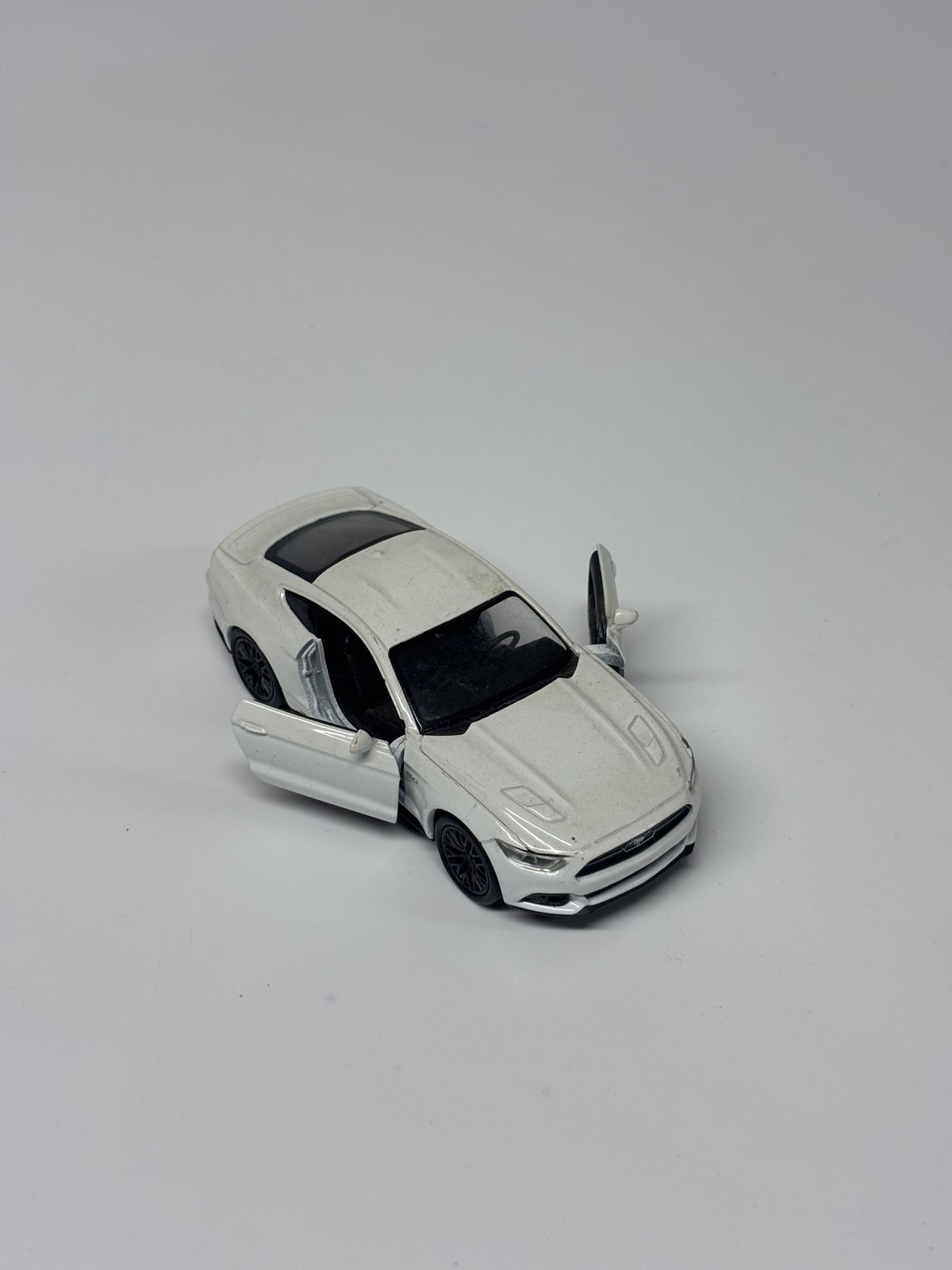 Kolekcinis modeliukas 2015 Ford Mustang GT