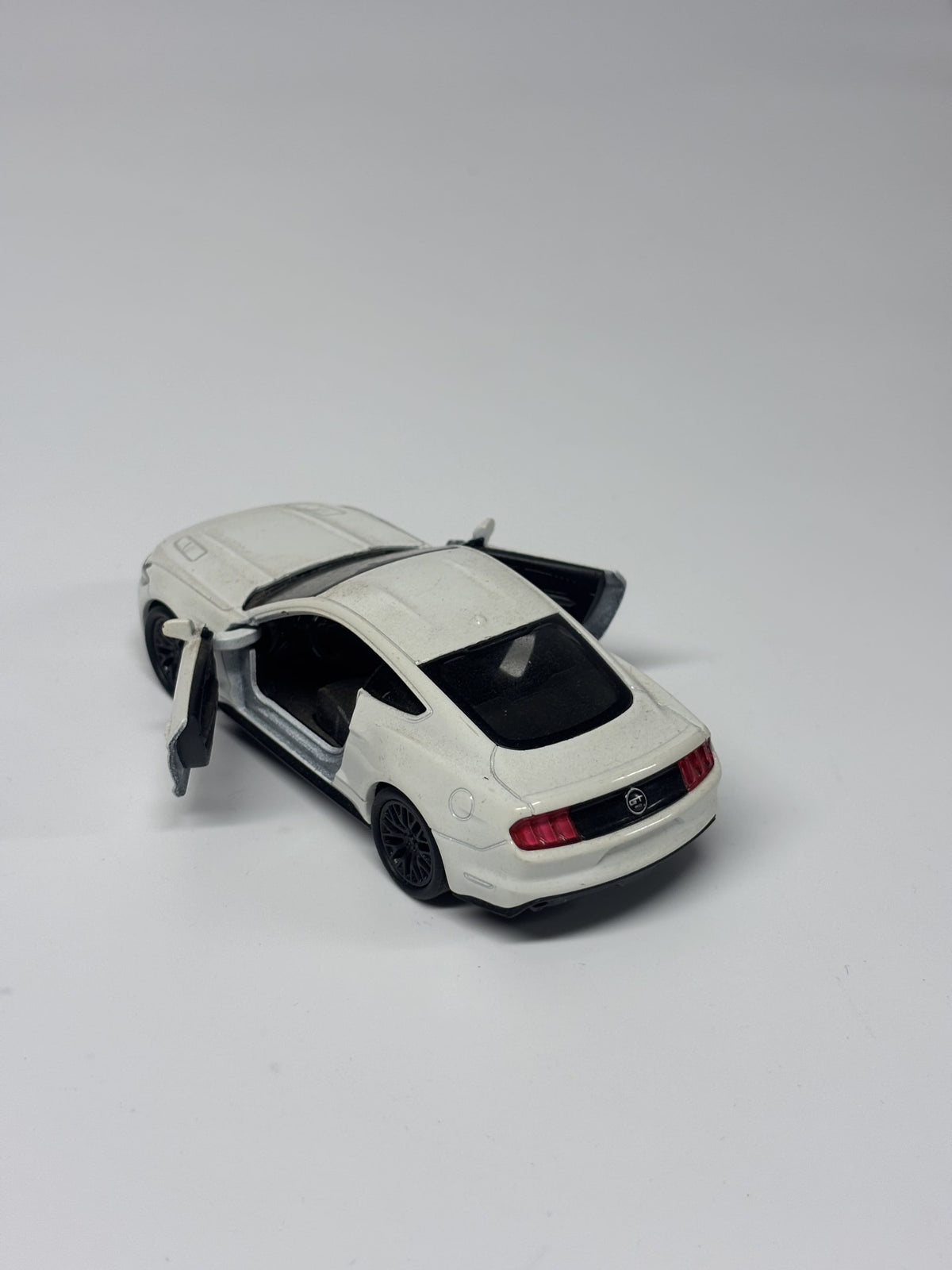 Kolekcinis modeliukas 2015 Ford Mustang GT