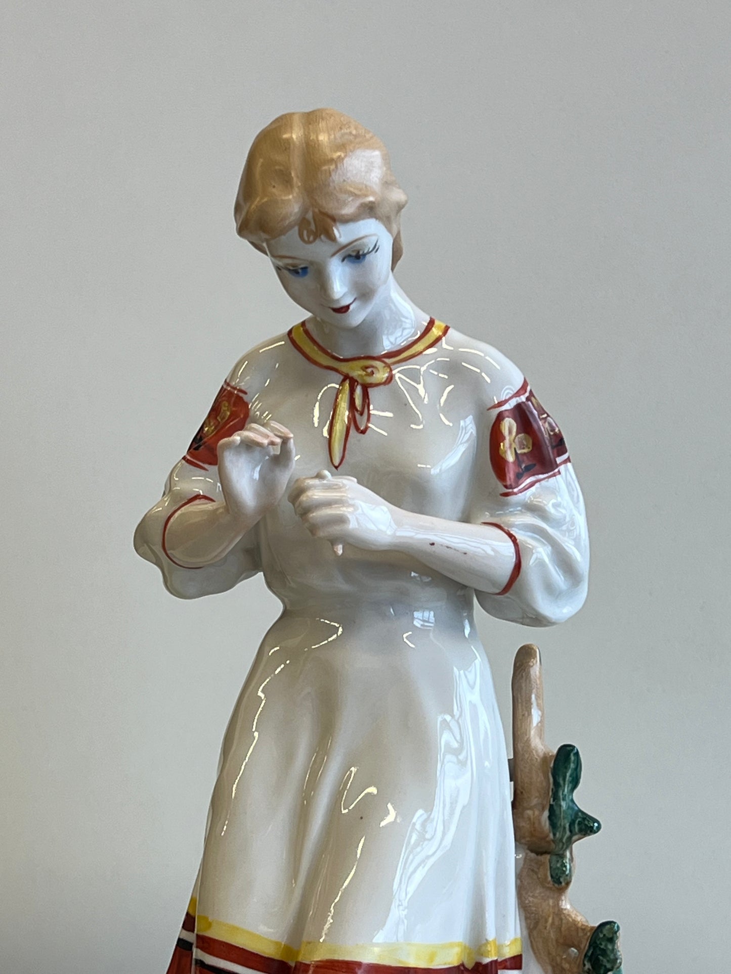 Porcelianinė statulėlė